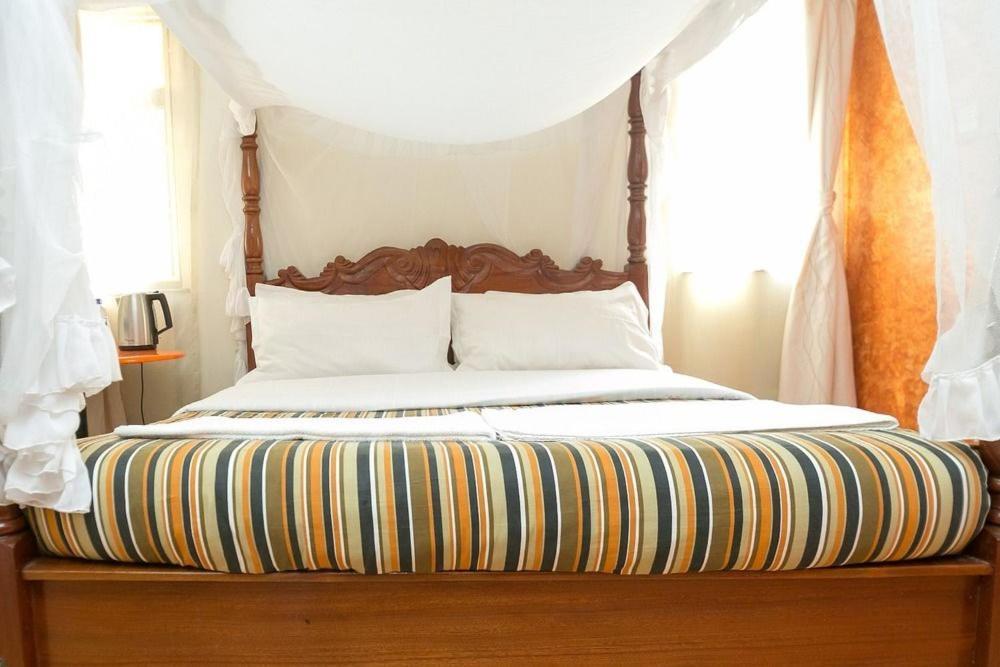 Upperhill Blueberry Hotel Nairobi Esterno foto